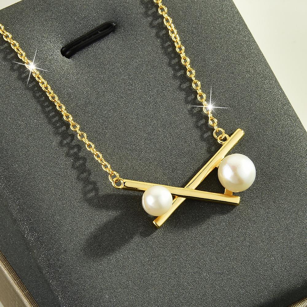 Versatile Pearl Necklace Feminine Geometric Cross Pearl Clavicle Chain Titanium Steel Chain Fashion Personality золотой