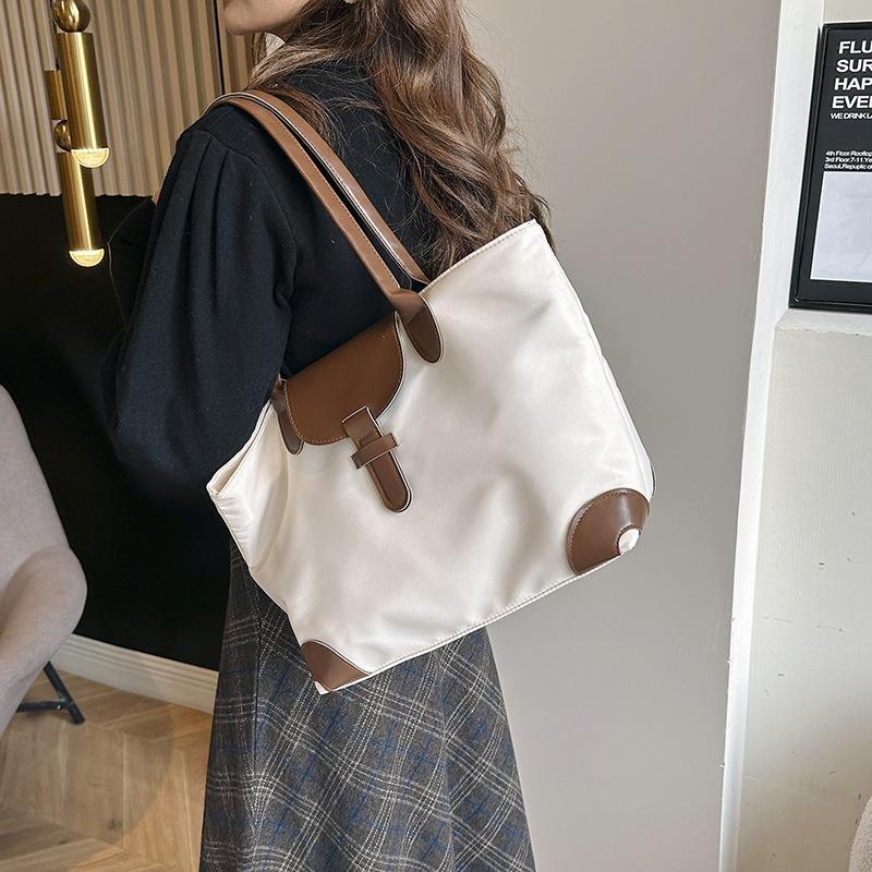 Designer Luxury Nylon Women's Bag  Light Color Contrast  Large Capacity  One Shoulder Shopping Bag