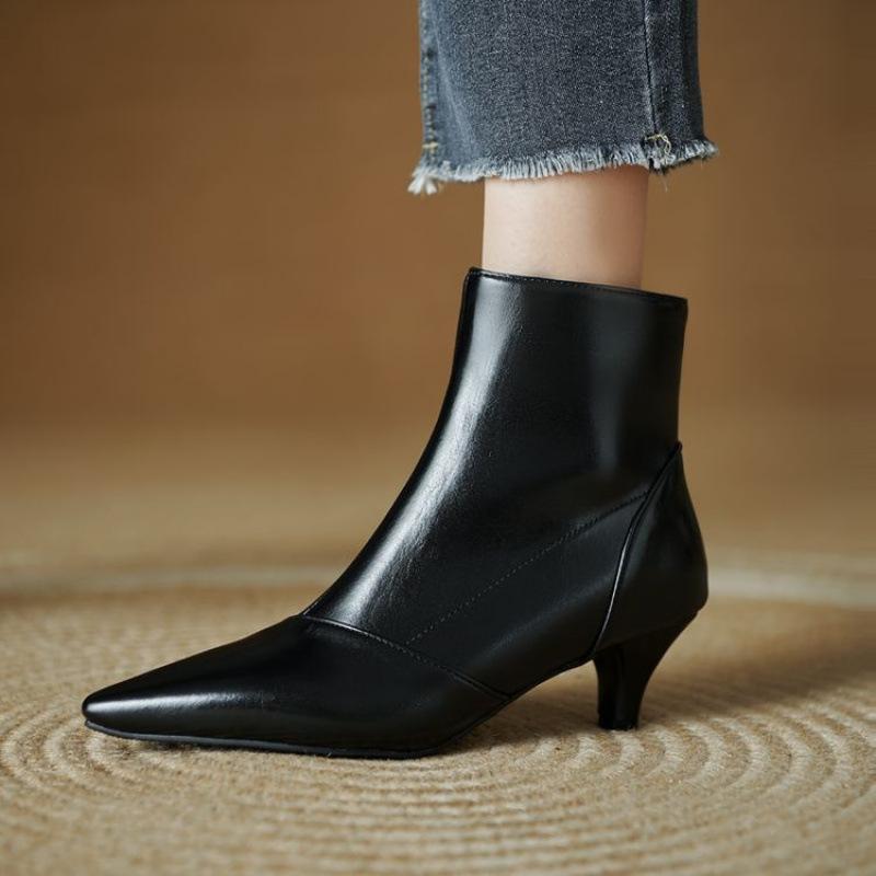 

Женские низкие ботинки осень-зима 2025 популярные на молнии новые европейские и американские с острым носком на среднем каблуке на тонком каблуке женские ботинки 39 чёрный