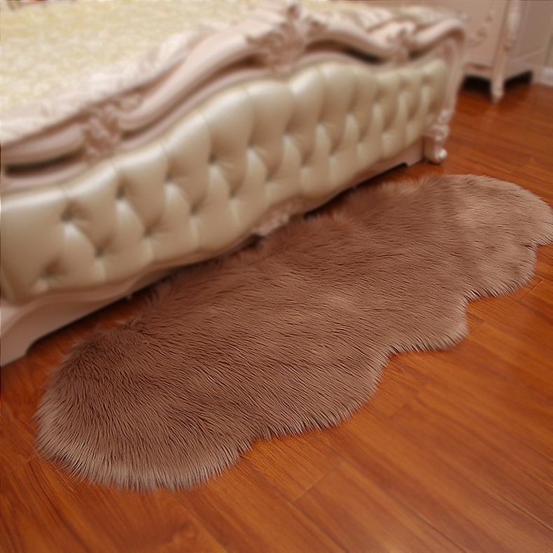 European Style Australian Imitation Wool Sheepskin Sofa Cushion Plush Rug for Living Room or Bedroom