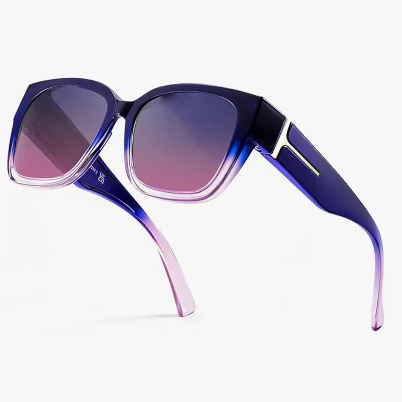 2025 Trendy Myopie Clip-on Gegradueerde Gepolariseerde Zonnebril – Groot Vierkant Montuur voor Vrouwen, Ideaal voor Autorijden & Fietsen.