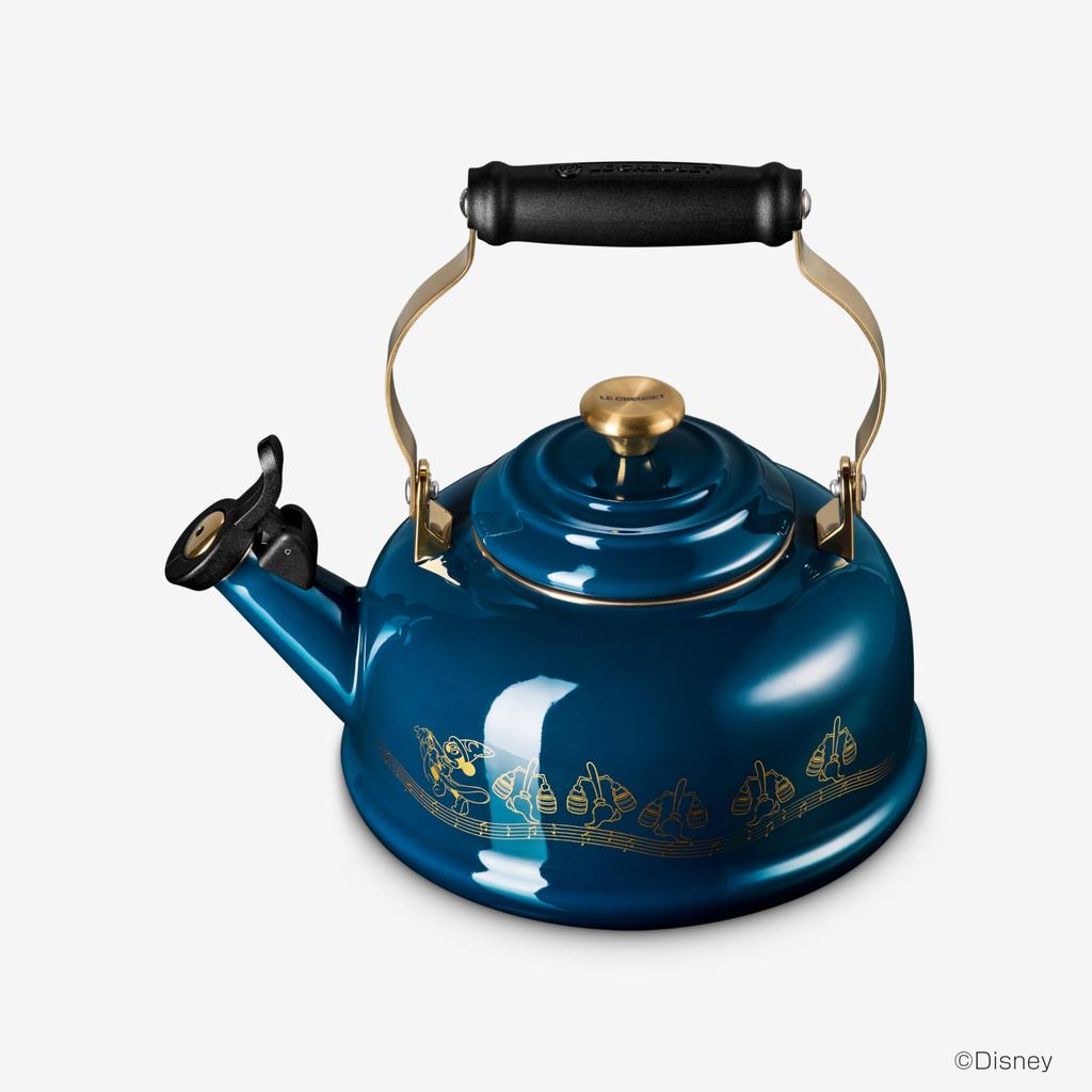 Le Creuset Mickey Mouse Fantasia/Classic Nuit Kettle, Gas/Induction Compatible [Official Japanese Product]