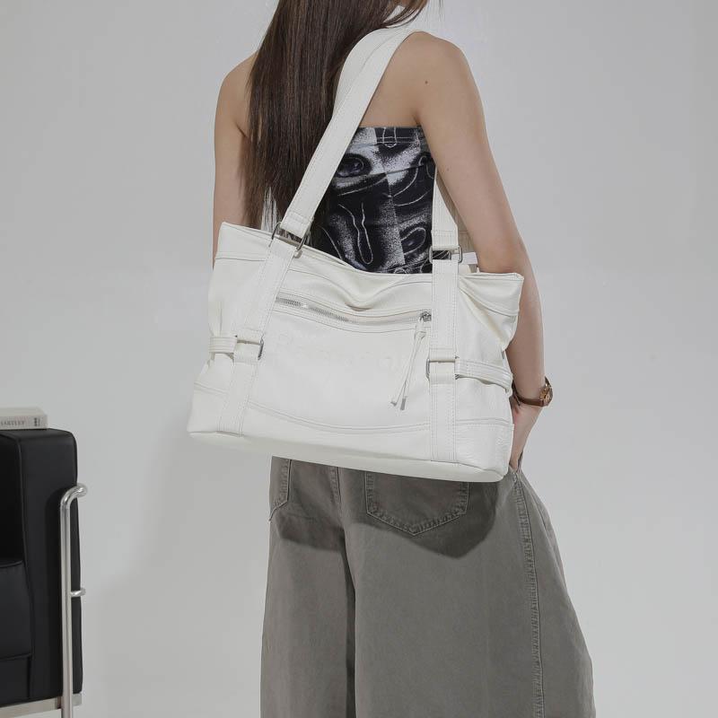 Large Leather Tote Bag with Front Zip Pocket and Adjustable Straps Stylish Women's Everyday Shoulder Bag