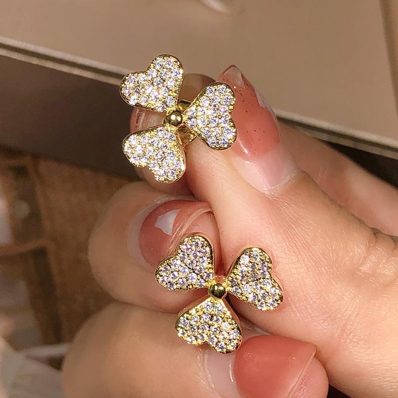 925 Silver Wild Temperament Clover Zircon Earrings Gold Ladies Wedding Engagement Jewelry Party Birthday Gift