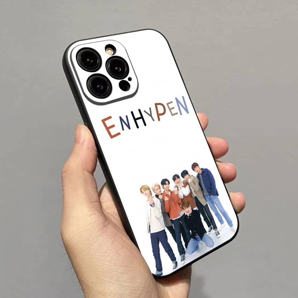 Korea E-Enhypenes Singing Group Black Soft Phone Case For IPhone 16 15 14 13 11 12 17 Pro Max Mini Plus iPhone 15pro max