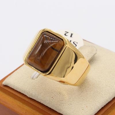 Modischer und minimalistischer Herrenring aus Tigerauge-Stein als Schmuck