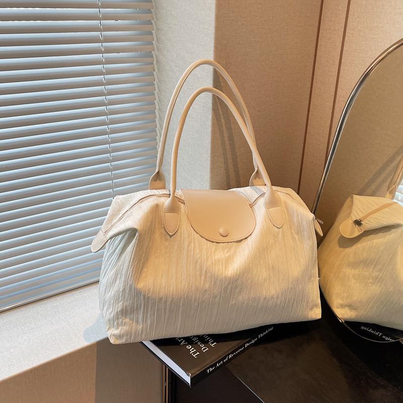 

Large Capacity Multi-functional Travel Bag