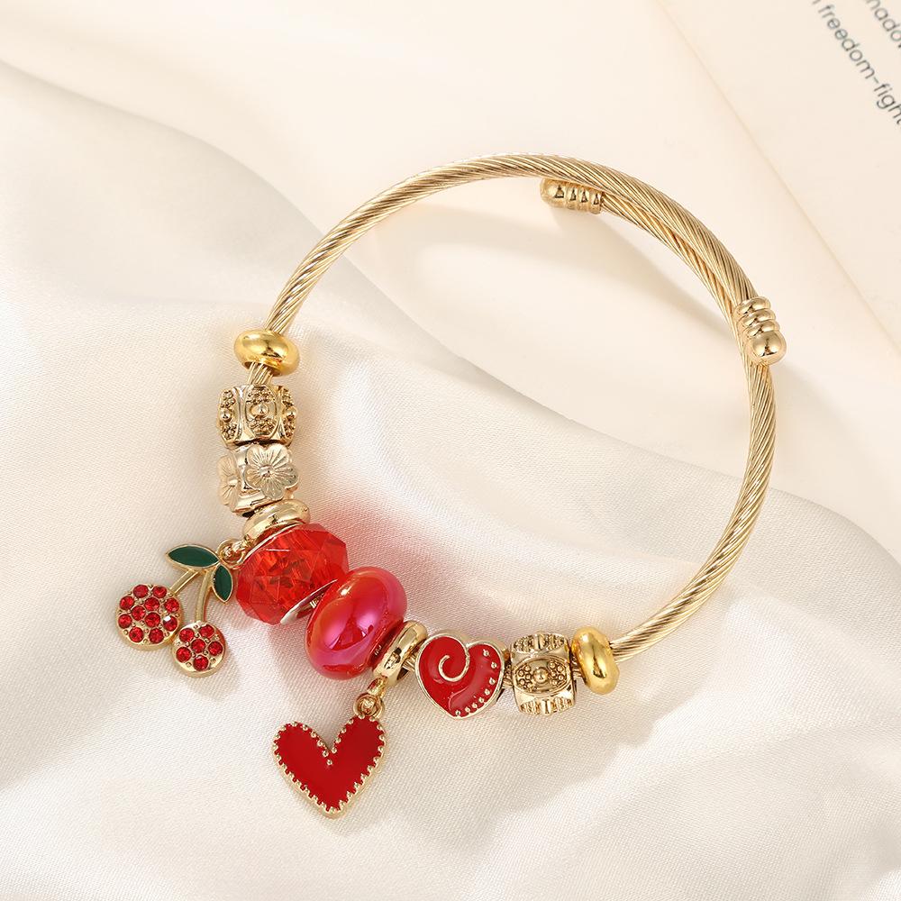 

Adjustable Heart Bracelet Openable Stainless Steel Sweet Lovely Personality Wristband Fashion Jewelry Gift for Her diameter 6cm