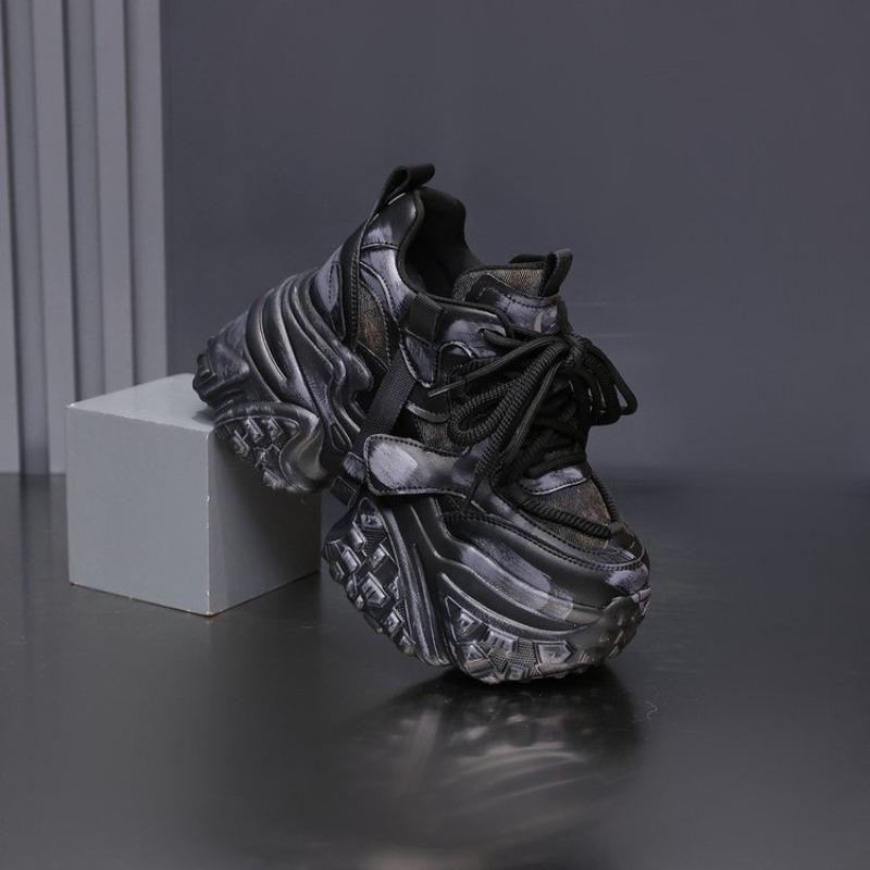 Heightening Daddy's Shoes - New Women's Style Breathable Soft-Tread Sports and Leisure Shoes