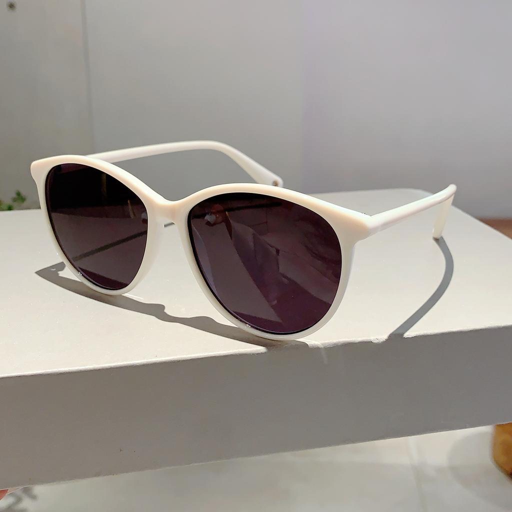 Vintage Round Sunglasses  New in Women Stylish Gradient Candy Color Shades Trendy Luxury Brand Designer Sun Glasses