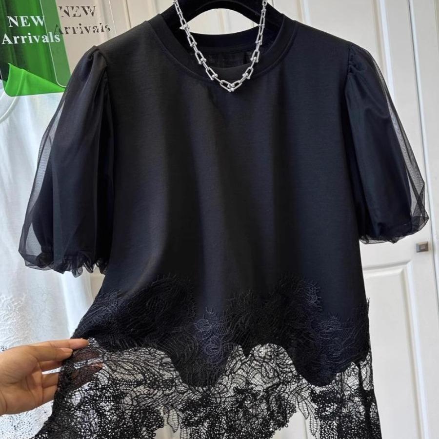 Chic Plus Size Puff Sleeve T-shirt with French Lace & Irregular Hem