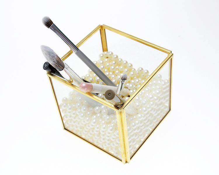 Small Retro Cube Glass Greenhouse for Preserved Flowers and Succulents