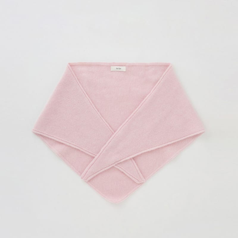THE RYE Triangle Wool Scarf(Light Pink)