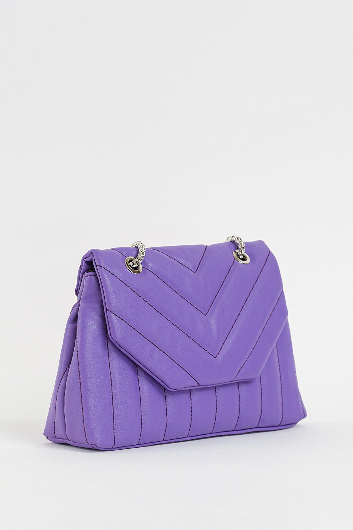 

Женская фиолетовая стеганая сумка через плечо с вышивкой