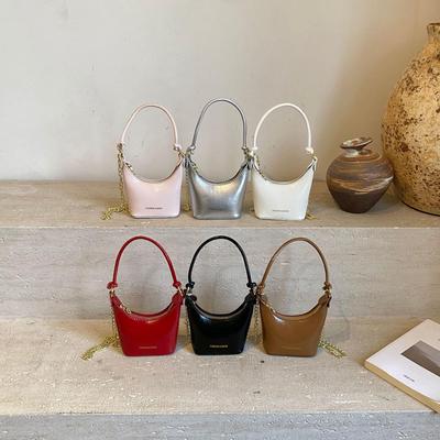 2025 Trendy Red Princess Bucket Bag for Girls - Stylish Crossbody Handbag Gift