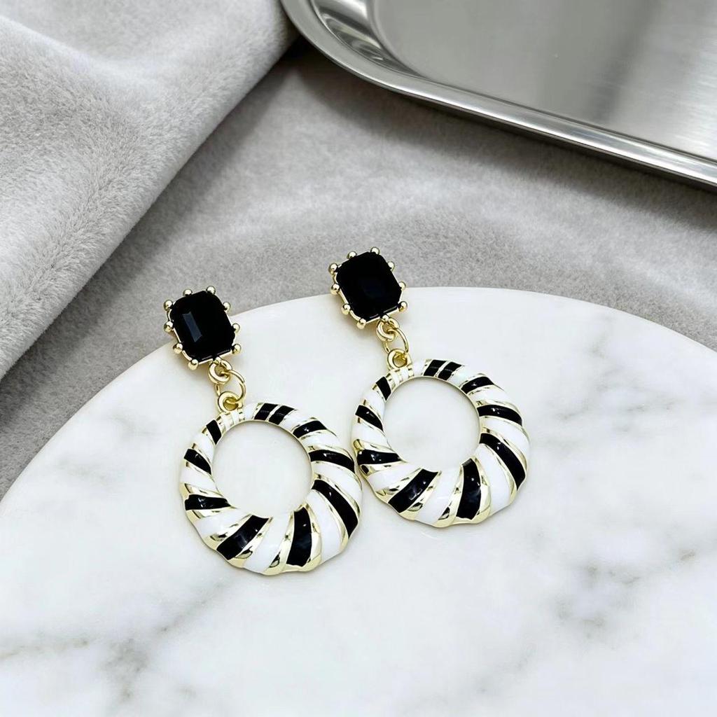 2025 Trendy Black & White Striped Earrings - High-End, Light Luxury Style for Autumn & Summer