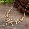 New smooth irregular small daisy flower necklace, women's high-end geometric line flower necklace