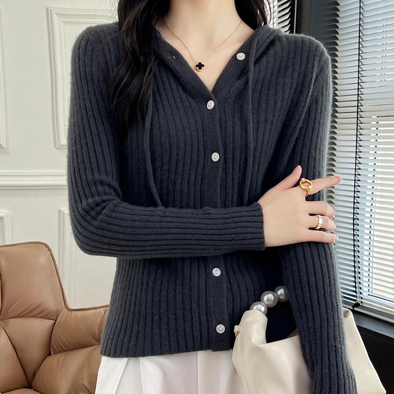 

Women s Slim-Fit Knitted Hooded Cardigan with Drawstring and Buttons Extra Extra Large