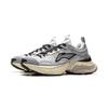 Li Ning Xingji Amortiguación Antideslizante Resistente a la Abrasión Transpirable Caña Baja Zapatillas Chunky para Mujer Plata Blanco AGCU372-2