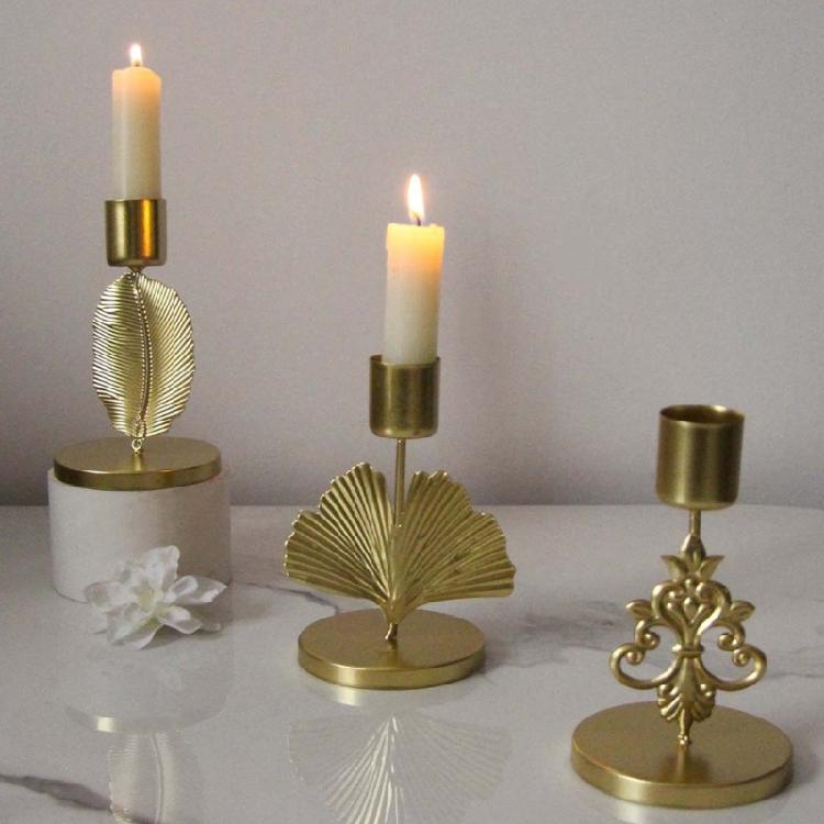 Iron Taper Candle Holder Decorative Leaf Candle Stand For Wedding Dining And Party Environment
