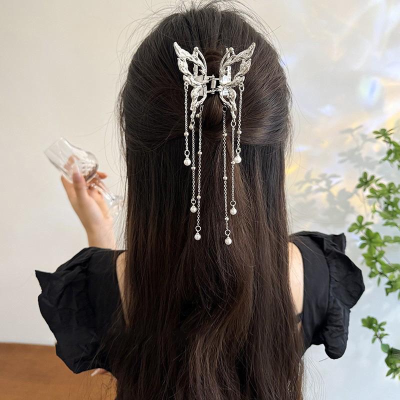 Butterfly Hair Clips Metal Butterfly Flower Hair Claw Clips  Non-Slip Hairpins Cute Fluttering Tassel Barrettes For Women