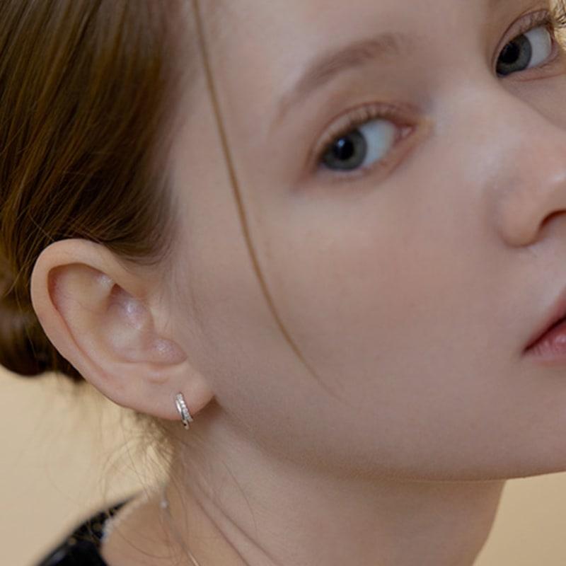 Lewe Clear Line Hoop Earring