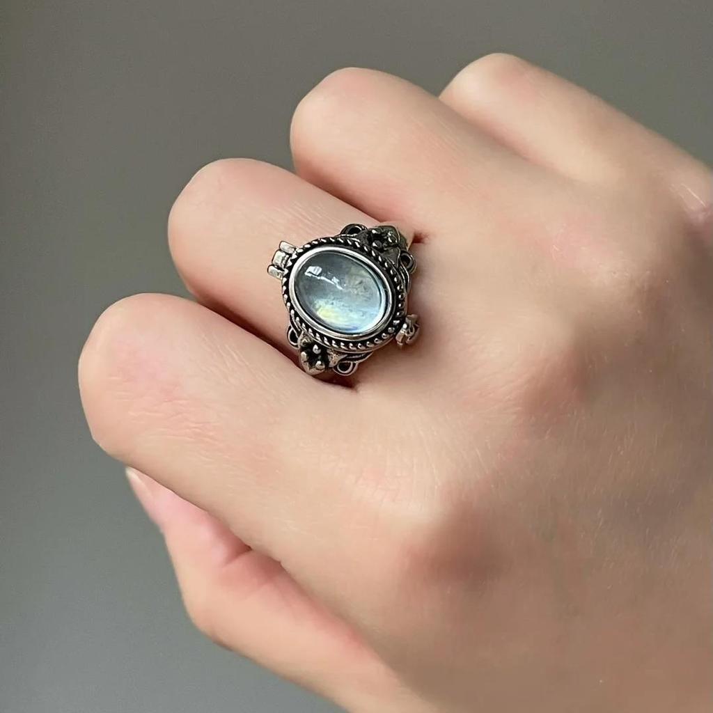 Anello Europeo Vintage in Rame con Bussola Cielo Stellato, Design Rombo Corona