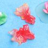 Miniaturfische für Bastelarbeiten Mini-Falsche Goldfischfigur Winziges Harz-Simuliertes Fischmodell für Feengarten-Zubehör Mikro-Landschafts-Terrarium