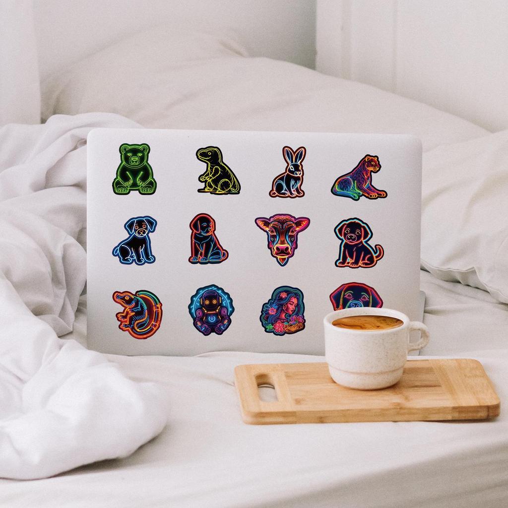 50 Neonových Graffiti Vodotěsných Samolepek pro Zdobení Počítačů, Telefonů, Kelímků na Vodu, Zápisníků a Deníků.