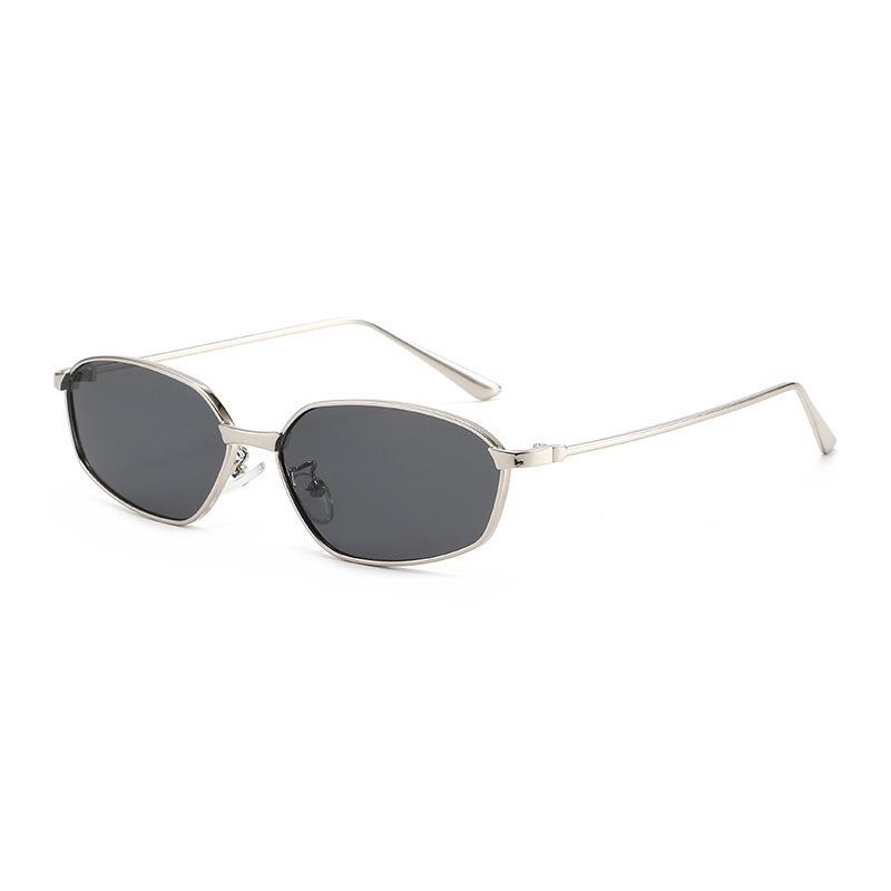 New high-quality sunglasses, European and American fashion retro irregular sunglasses, must-have driving pose sunshades