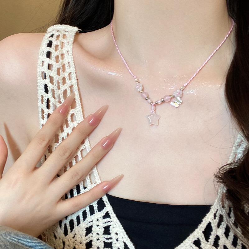 

Pink ice-through butterfly necklace, women s light luxury design, high-end sweet collarbone chain, neck chain with jewelry