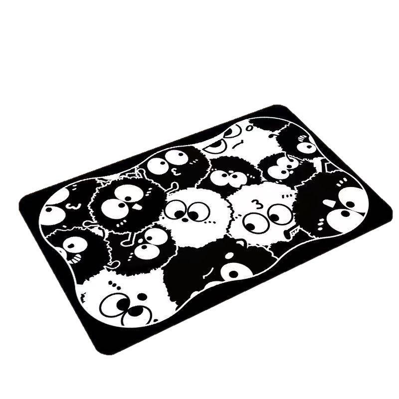 Adorable Cartoon Diatom Mud Quick-Dry Bathroom Mat - Water Absorbent & Stain Resistant for Shower & Toilet Entrances