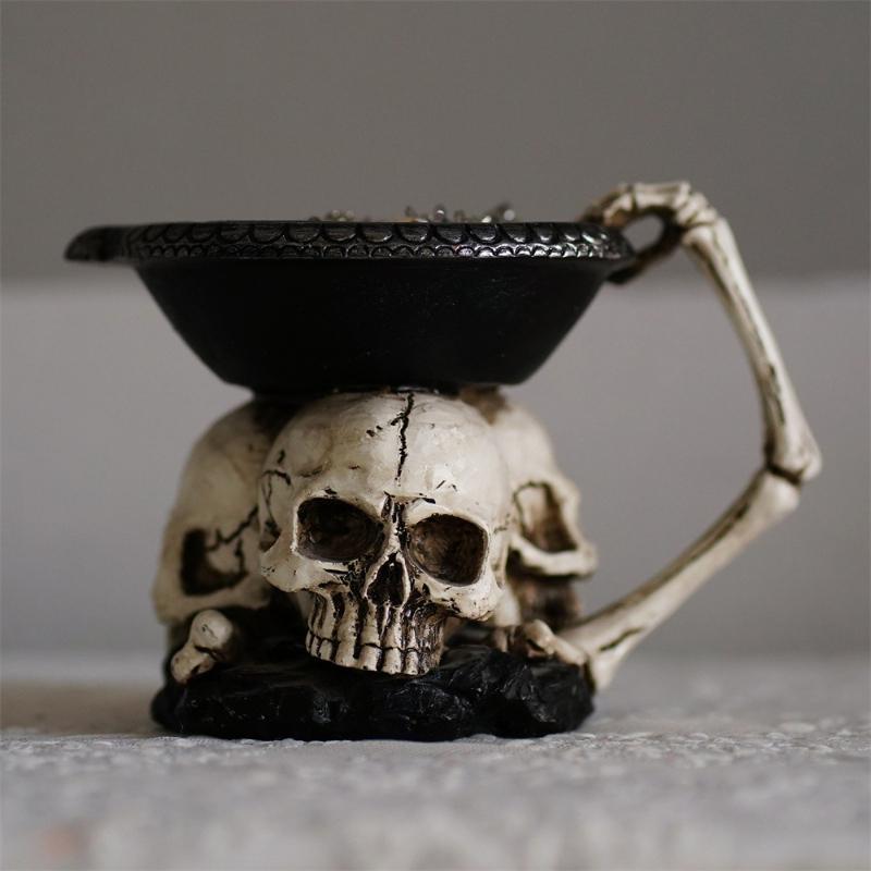 Vintage Candle Holders Creative Gothic Skull Candle Base Entrance Desktop Storage Tray Halloween Decoration Home Accessories