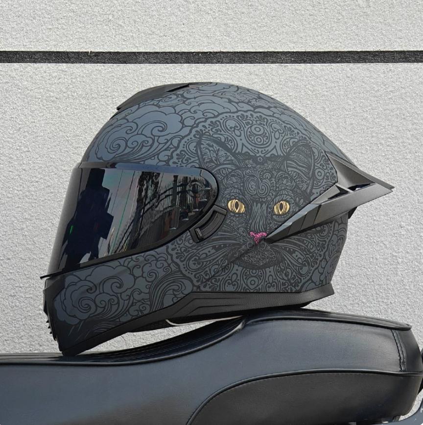 DOT Anime Cartoon Full Face Motorcycle Helmet Graffiti Printed Street Racing Motorbike Helmet For Adults
