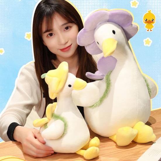 Duck Plush Toy Wear Hat Cute Flowers Decor PP Cotton Filling Soft Accompany Hugging Pillow Cartoon Couple Duck Doll Stuffed Animal Toy Christmas Gift