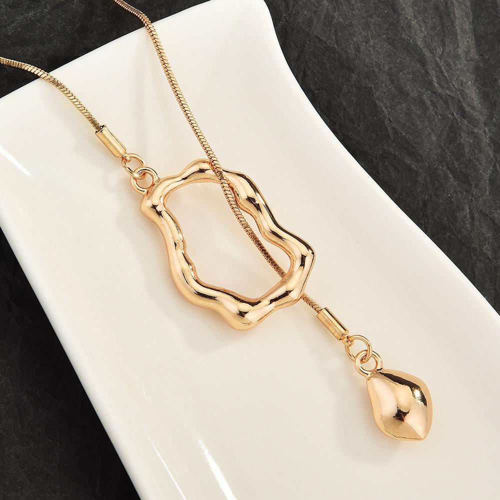 Spain, Russia Dew Necklace Women S Light Luxury Niche Design Sense Simple Clavicle Chain Summer Necklace