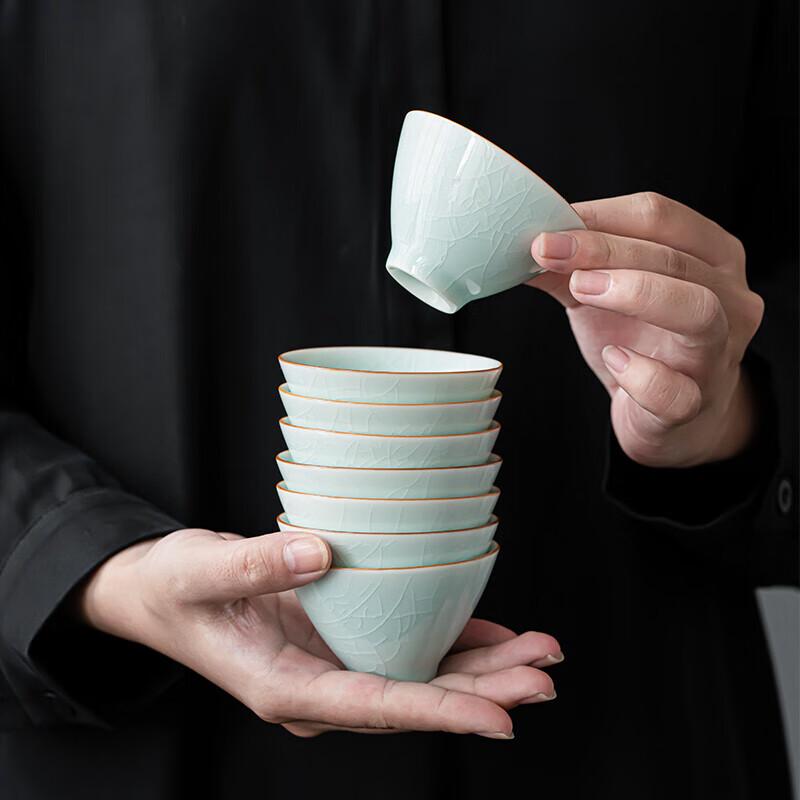 Su's Ru Kiln Eggshell Blue Crackled Tea Cup Set (8-piece)