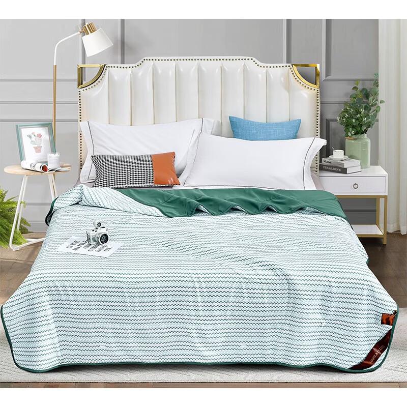Louis Kellog Morning Song Latex Quilt