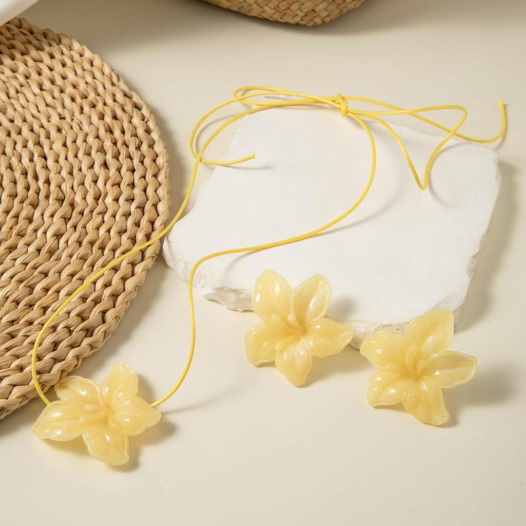 Summer New Beach Vacation Style Yellow Flower Jewelry Set for Women's Jewelry Fresh and Cute Flower Necklace