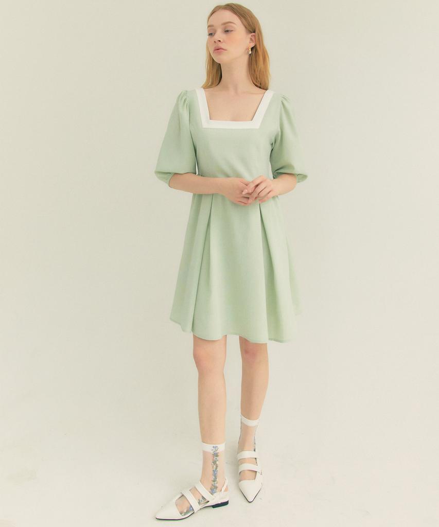 Fry Height Contrast Square Neck Pleated Dress Mint