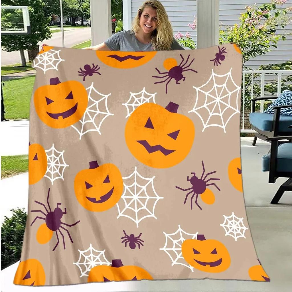Halloween Bat Pumpkin Lantern Print Flannel Blanket Soft Warm Lightweight Cozy Fluffy Throw Blanket for Boys Girls Festival Gift