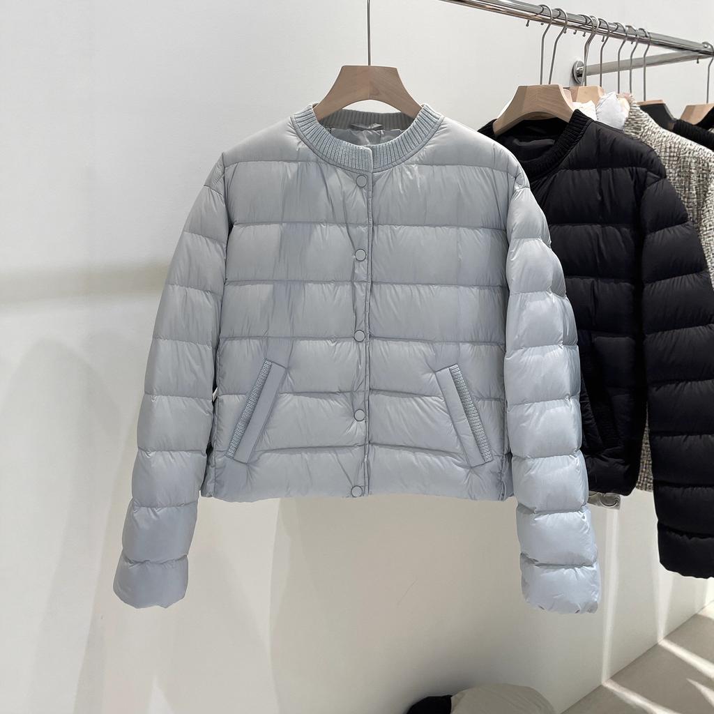 Autumn and Winter New Round Neck White Duck Down Light Down Jacket Women's Fashion Small Foreign Style Age-reducing Short Coat Tide