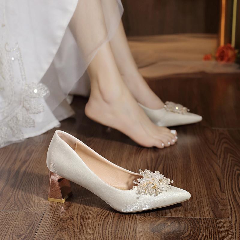 Low Top Single Shoes Fashion Pointed Toe Shallow Slip Rhinestone Flower Slip-on Non-Slip Heels
