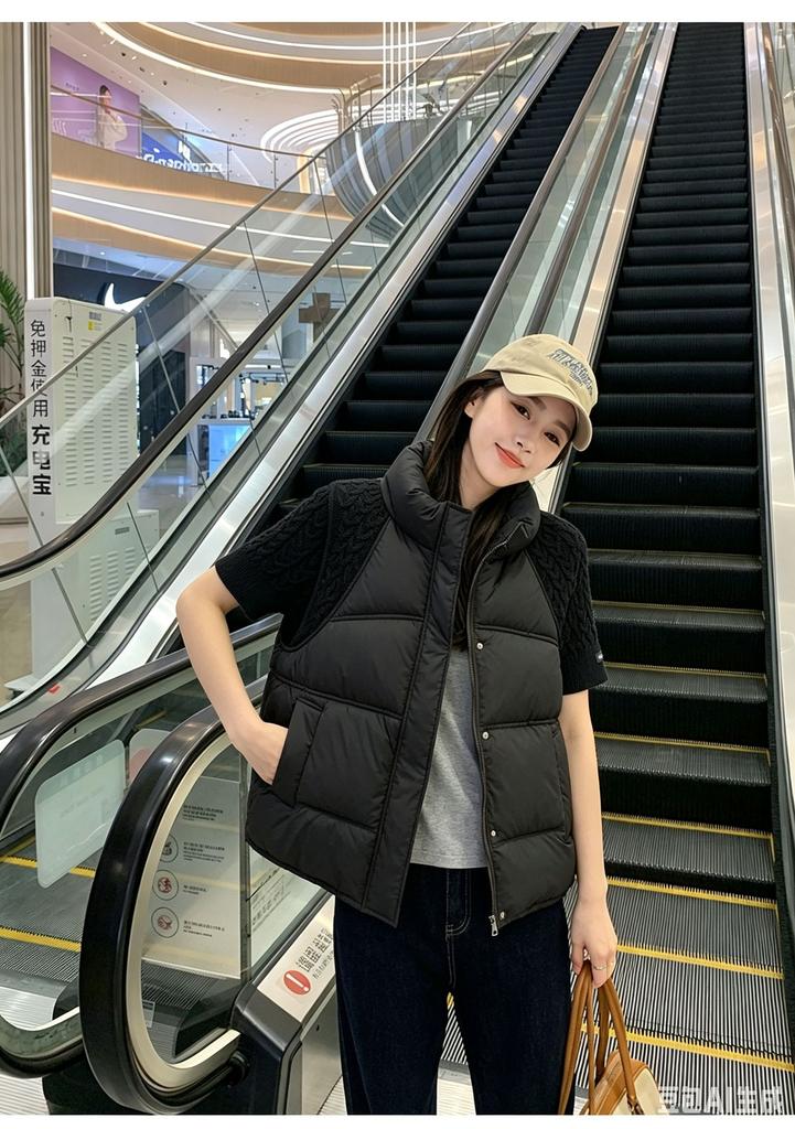 Design sense, short-sleeved cotton vest women's knitted splicing, rotator sleeves, stand-up collar, and outer wear vest women's clothing. Get