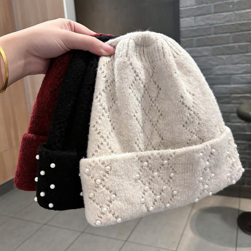Autumn and Winter New Versatile Warm Wool Hat Men's and Women's Outdoor Pearl Knitted Ear Protection Face Small Pullover Hat Cold Hat