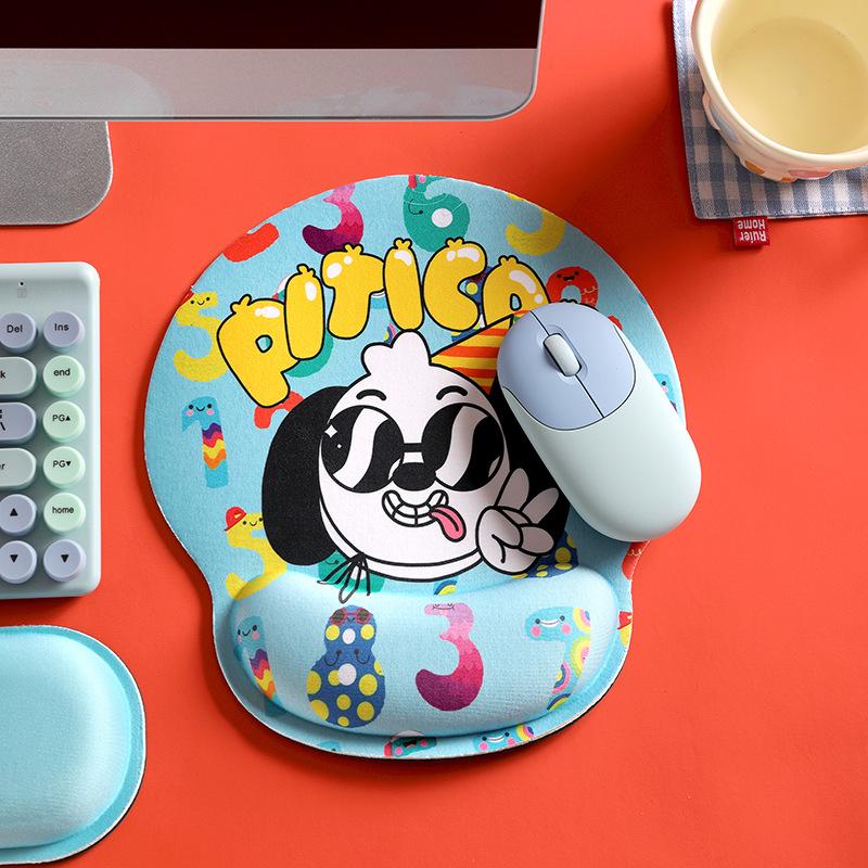 Pacha Dog Rubber Wrist Support Mouse Pad & Cute Keyboard Hand Rest Desk Pad - Ins Style