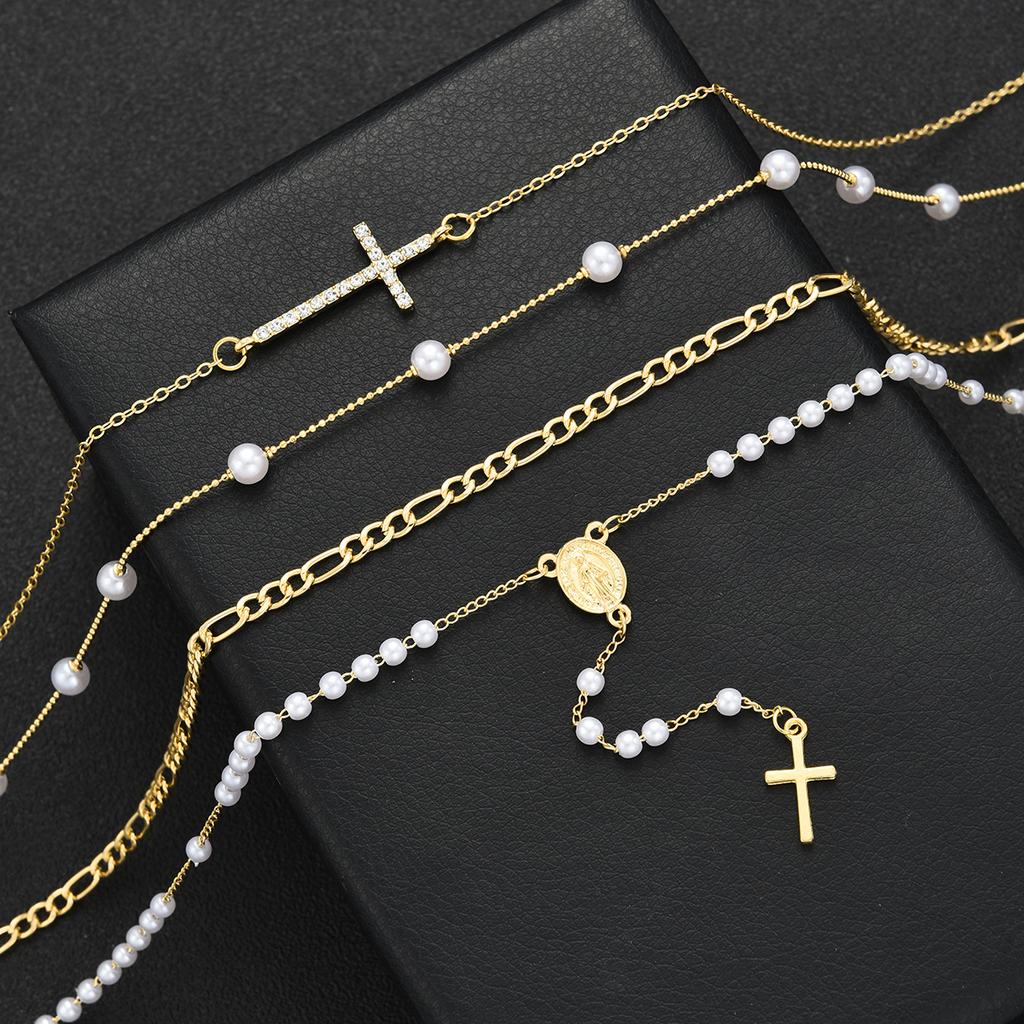 17KM 4 Stück Elegantes Luxus Goldfarben Zirkon Kreuz Anhänger Halskette Set für Damen Mehrschichtige Lange Halsketten Tägliches Tragen Party Schmuck