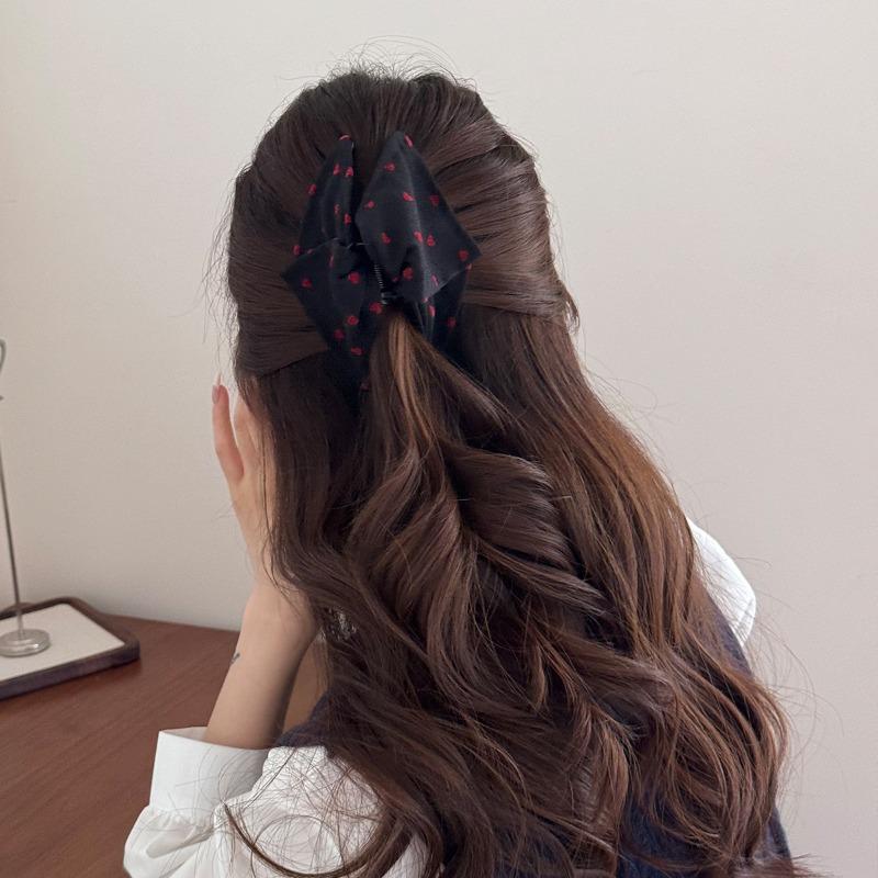 Love Fabric Triangular Hair Clip Large-sized Shark-shaped Hair Clip for Braiding At The Back of The Head