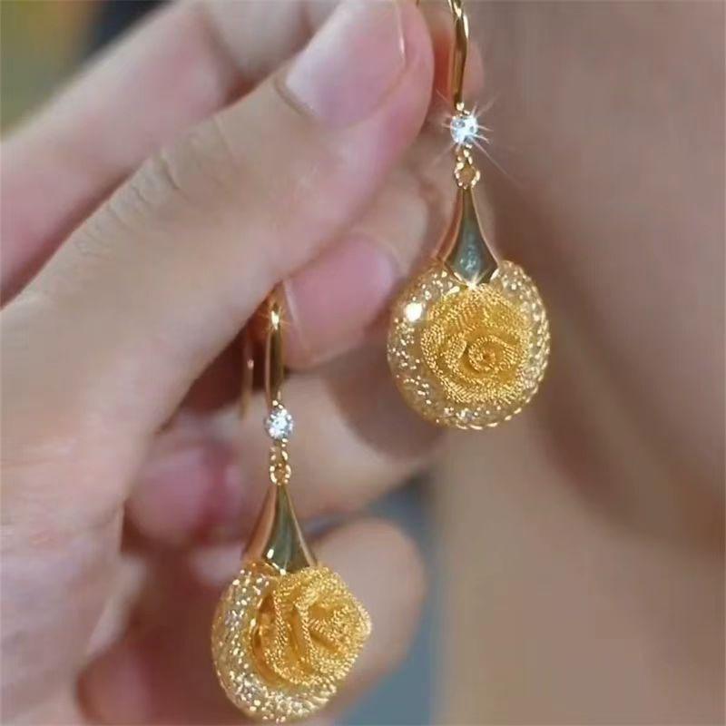 

Retro design sense gold temperament rose earrings light luxury unique earrings earrings золотой