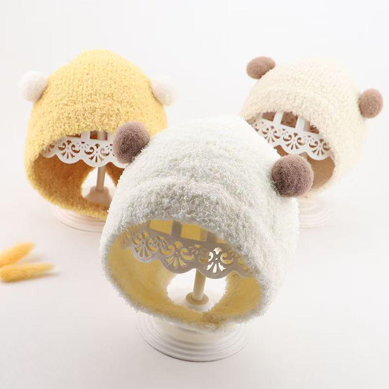 Adorable Plush Ear Protection Hat for Babies - Warm and Cozy Autumn/Winter Accessory for Boys and Girls